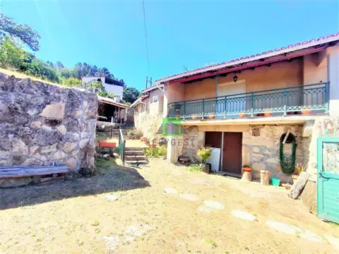 Casa en Xunqueira de Espadanedo
