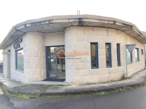 Nave industrial en Maside
