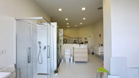 Local comercial en calle Castelao
