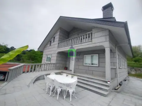 Casa en calle Godexas