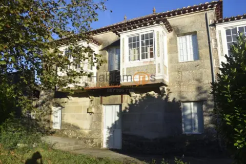 Casa en Pazos de Borbén
