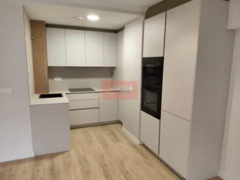 Apartamento en calle Bedoya