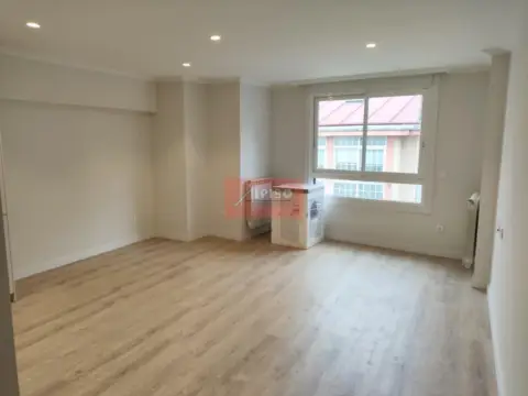 Apartamento en calle Bedoya