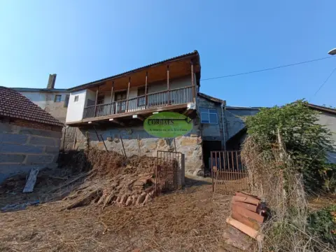 Casa en Castrelo de Miño