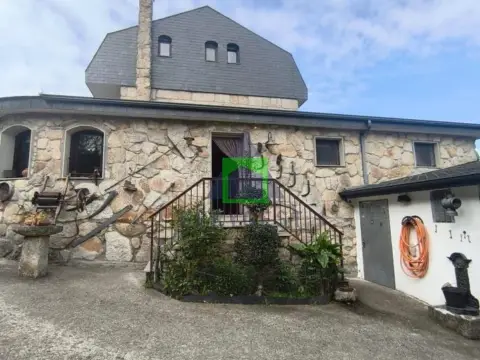 Chalet en Esgos