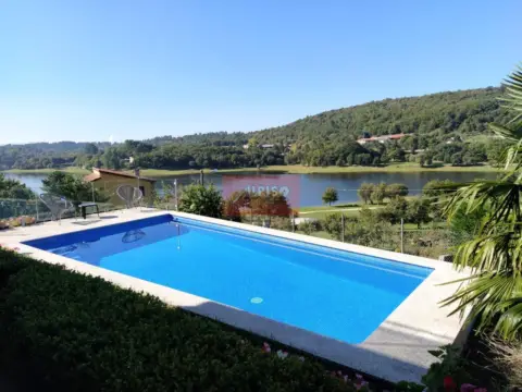 Chalet en Pereiro de Aguiar (O)