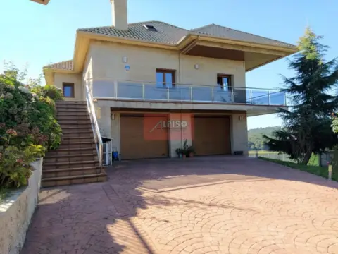 Chalet en Pereiro de Aguiar (O)