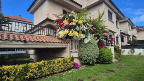 Casa pareada en calle Reverendo J. M. Pérez Alonso
