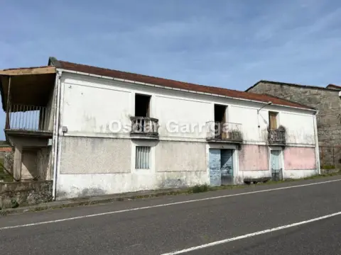 Casa en Piñor