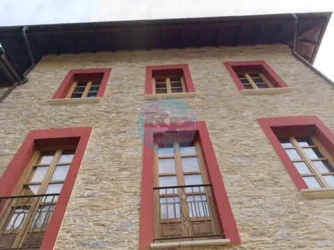 Casa en Vega de Valcarce