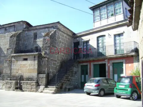 Casa en calle Emilio Hermida
