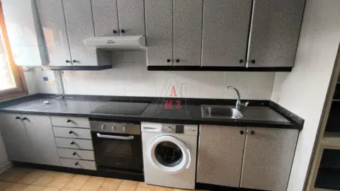 Piso en calle de Plutón