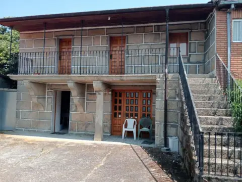 Casa en Paderne de Allariz