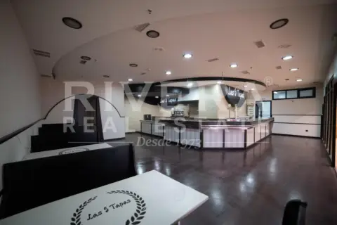Local comercial en Plaza América