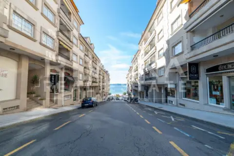 Local comercial en calle de Luis Vidal Rocha