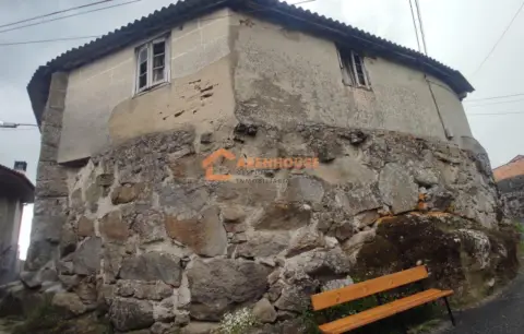 Casa en Pereiro de Aguiar (O)