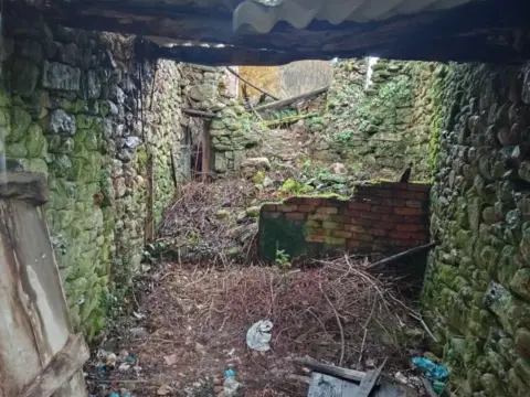 Casa adosada en Xunqueira de Espadanedo