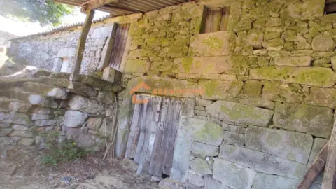 Casa en Carballiño (O)