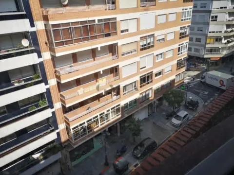 Piso en calle del Conde de Torrecedeira