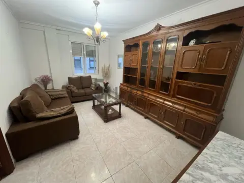 Piso en calle Ribeira de Canedo