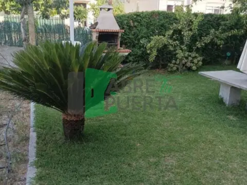 Chalet en San Cibrao Das Viñas