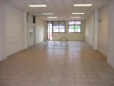 Local comercial en calle del Progreso