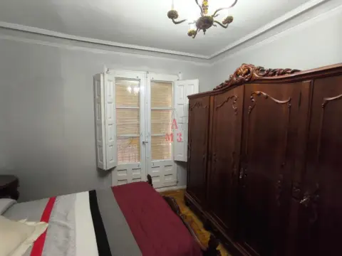 Piso en calle Mariano Domínguez Berrueta