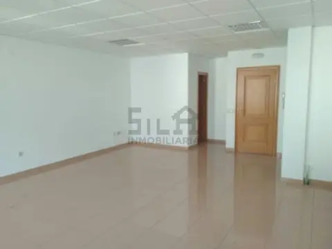 Oficina en Rúa Alejandro Outeiriño Rodríguez