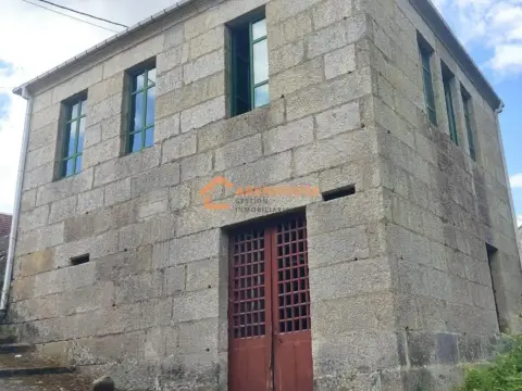 Casa en Carballiño (O)