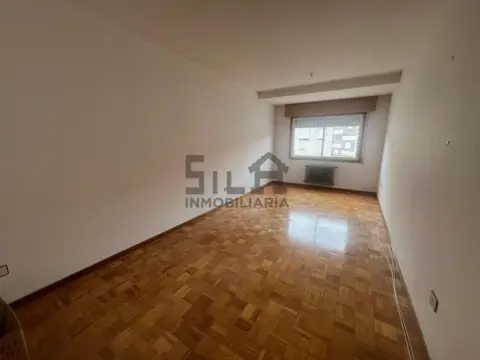 Piso en calle de López Ferreiro