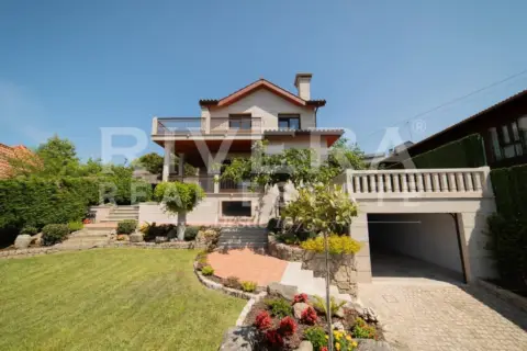 Chalet en calle Eira Vella