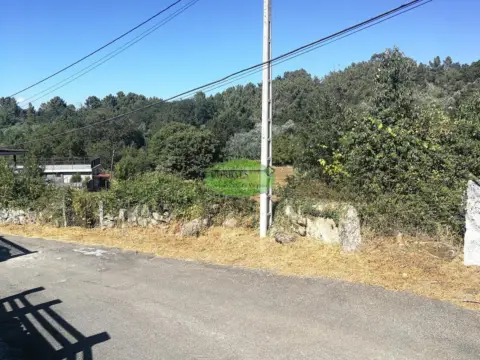 Terreno en Toén