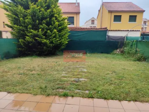 Casa adosada en Pereiro de Aguiar (O)