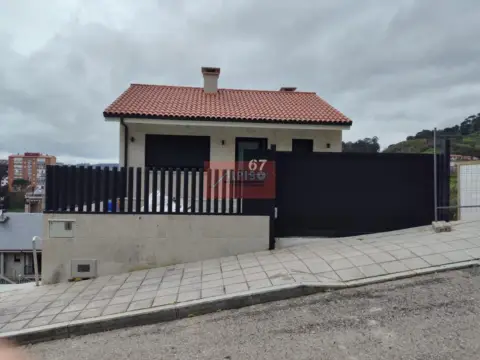 Chalet en Rúa Eligio González