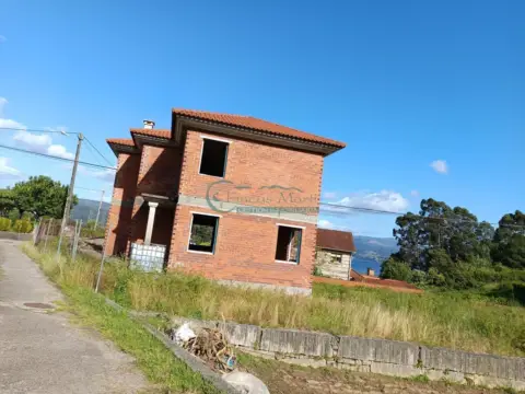 Chalet en Vilaboa