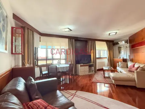 Piso en calle de Álvaro Cunqueiro