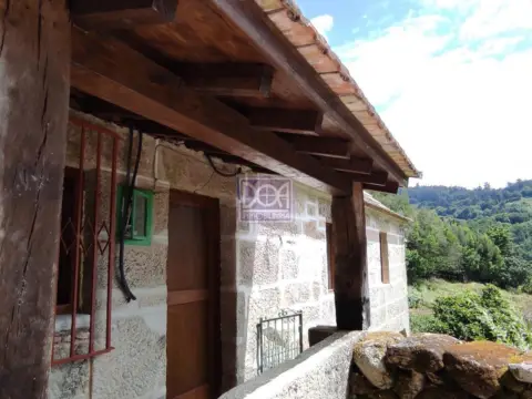 Casa en Covelo