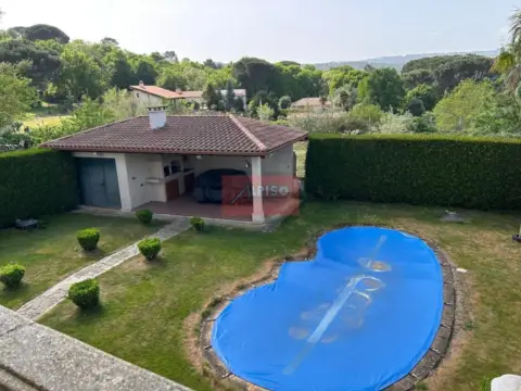 Chalet en San Cibrao Das Viñas