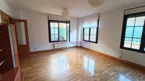 Casa pareada en calle de Juan Ramón Jiménez