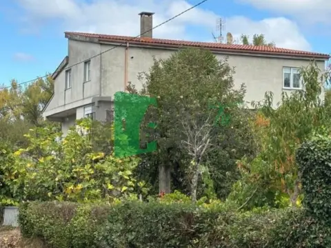 Chalet en Monforte de Lemos