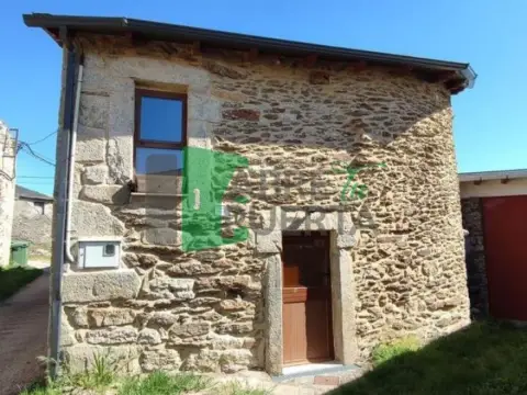 Casa en Veiga (A)