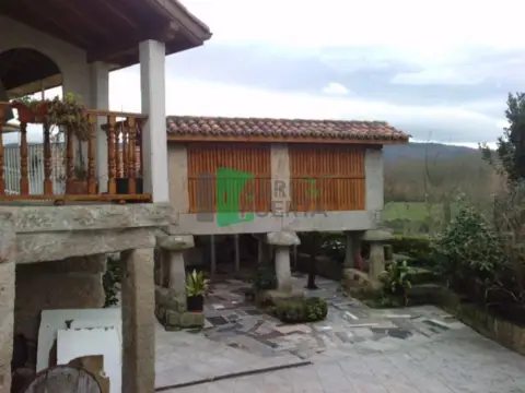 Casa en Paderne de Allariz