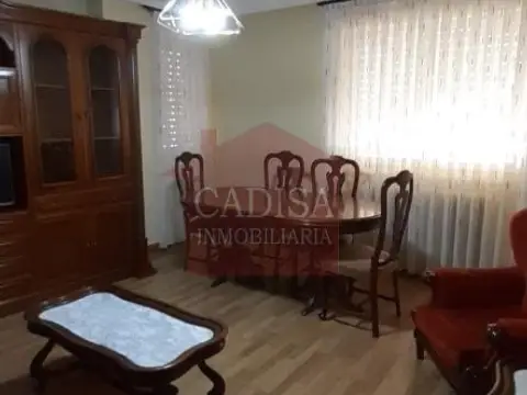 Piso en Plaza del Oeste