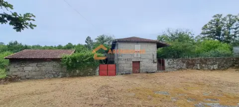 Casa en Amoeiro