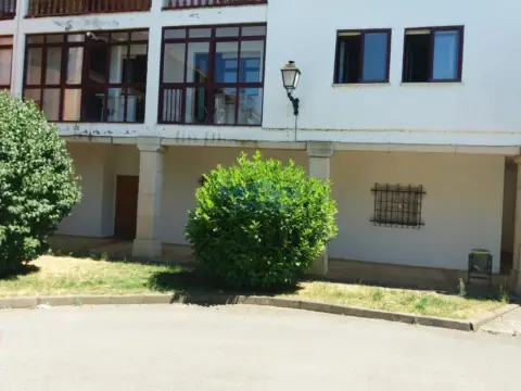 Apartamento en Mansilla de Las Mulas