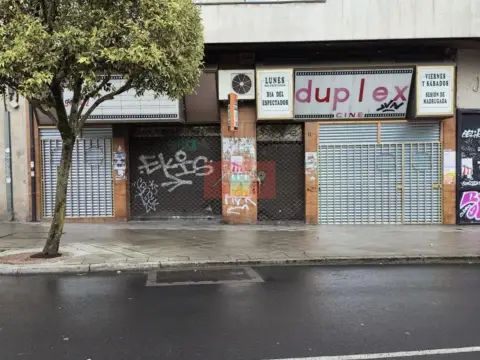 Local comercial en calle de Florentino Cuevillas