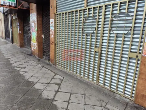 Local comercial en calle de Florentino Cuevillas