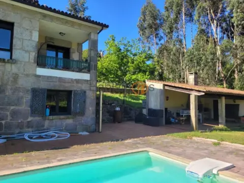 Chalet en Grove (O)