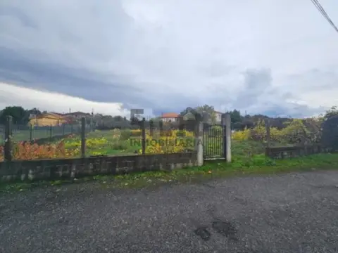 Terreno en calle Lg. Currás