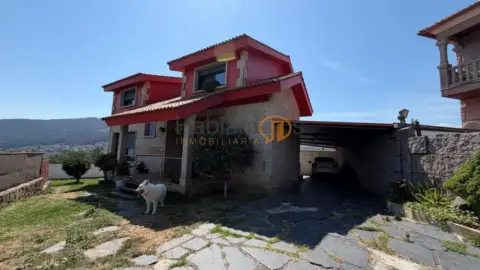 Chalet en Vilaboa